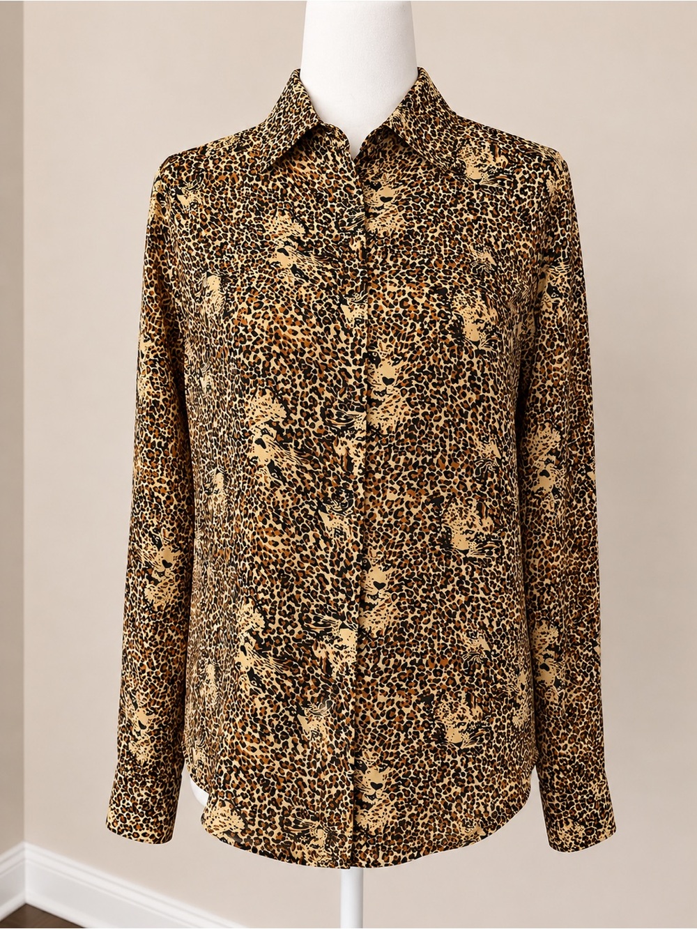 Allison Taylor Petite 100% Silk leopard print button up vintage